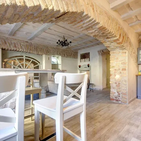 Historical Apartments X Free Parking Self Check In 24X7 By H&H VNO Esterno foto