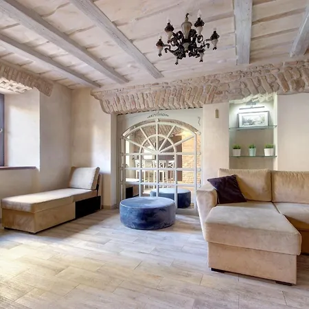 Historical Apartments X Free Parking Self Check In 24X7 By H&H VNO Esterno foto
