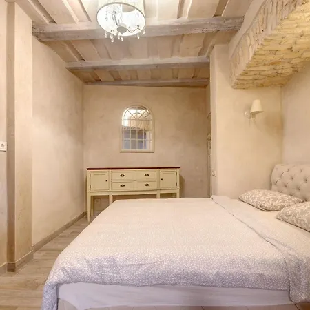 Historical Apartments X Free Parking Self Check In 24X7 By H&H VNO Esterno foto